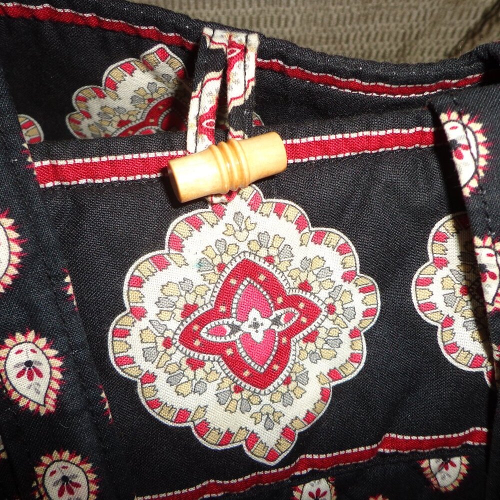 NWOT VERA BRADLEY Quilted tote Bag Black Multi Print Double Handles Button Closu - Picture 9 of 12